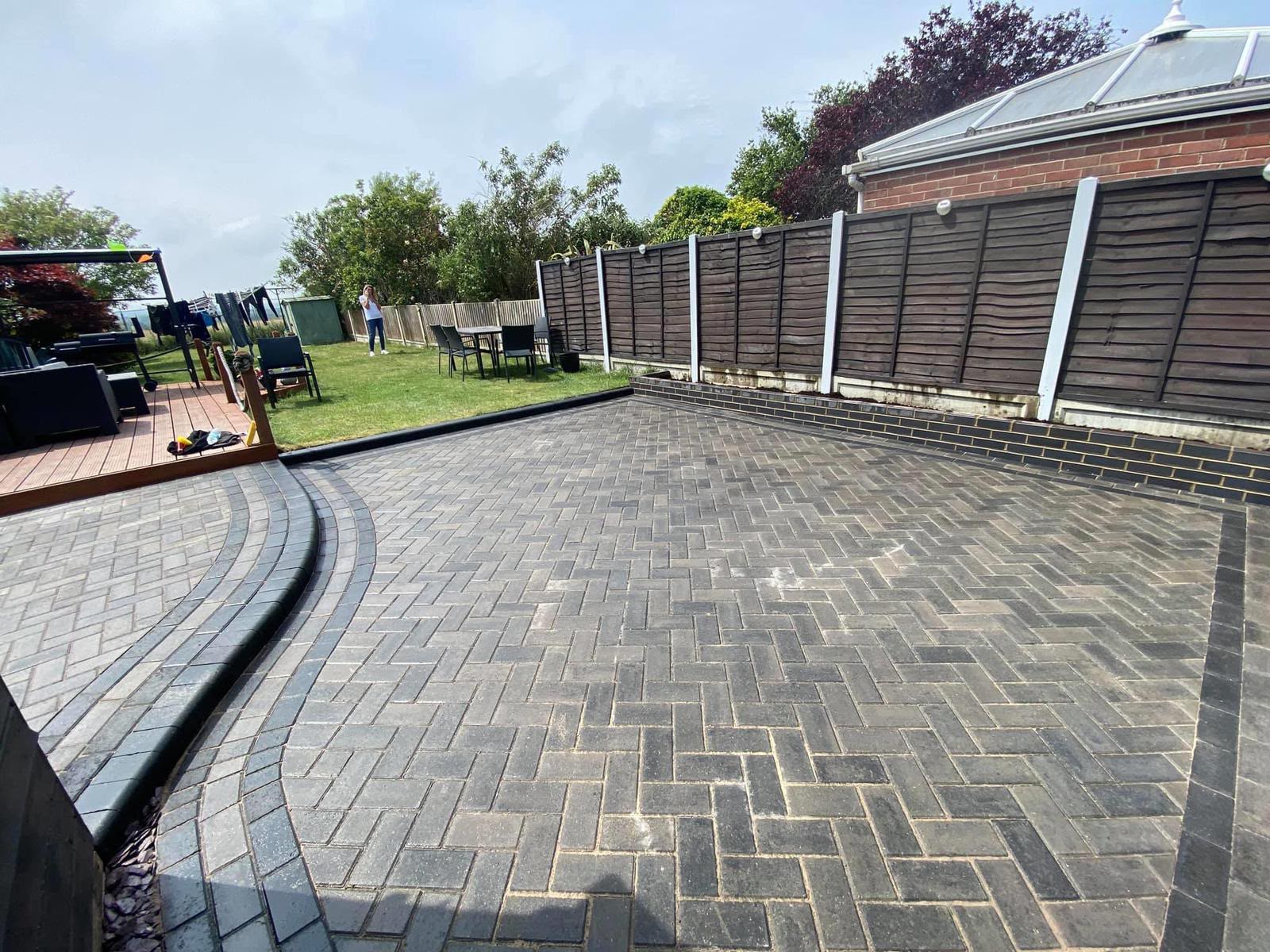 Block paved patio and garden area